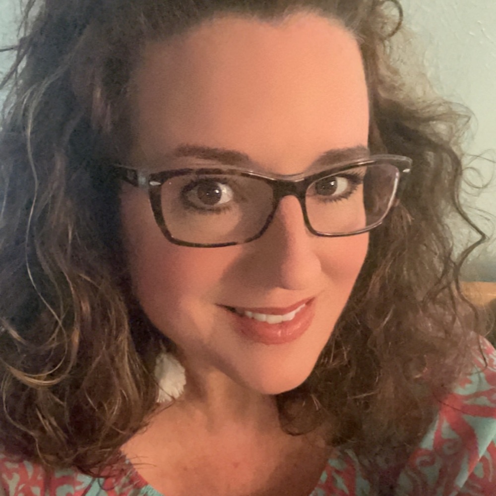 Meet your Posher, Elizabeth